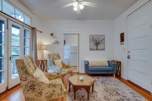 Apartment (1 Bedroom) | Interior