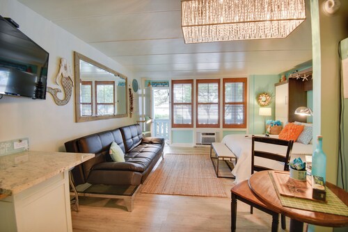 Chic Virginia Beach Retreat - Pool, Steps to Beach