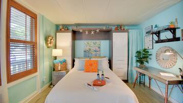 Apartment (0 Bedroom) | Interior