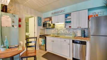 Apartment (0 Bedroom) | Interior