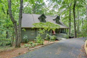 House (3 Bedrooms) | Interior - Sunny Big Canoe Home w/ Views & Screened Porch (Jasper)
