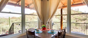 'El Diamante' Mtn-view Casita w/ Private Jacuzzi!