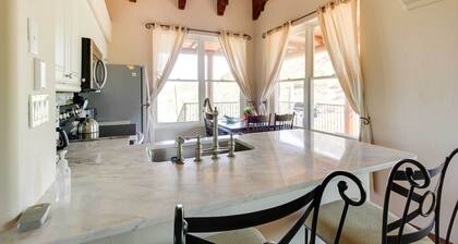 'El Diamante' Mtn-view Casita w/ Private Jacuzzi!
