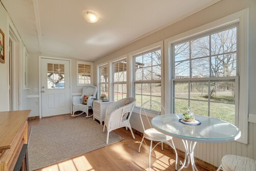 Wine Country Retreat w/ Fire Pit + Sunroom!
