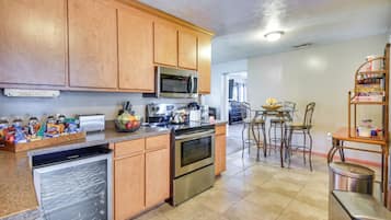 Rumah (5 Bedrooms) | Interior