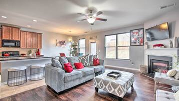 Rumah (3 Bedrooms) | Bagian depan properti