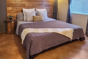 Interior - Tucson Home W/landscaped Backyard Patio & Fire Pit (Tucson)