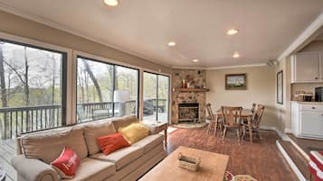 Cottage (3 Bedrooms) | Interior