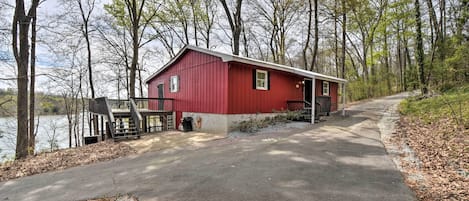 Cottage (3 Bedrooms) | Front of property