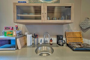 Apartment (0 Bedroom) | Interior - 2 Mi to Dtwn Ballard: Sleek Studio Near Shops (Seattle)