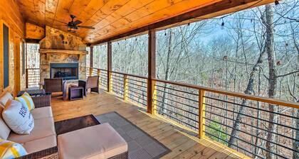Luxury Cabin Vacation Rental in Mineral Bluff