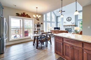 كوخ (2 Bedrooms) | المنشأة من الداخل