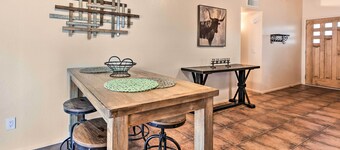 Family Home - Walk to Golf Course & Park