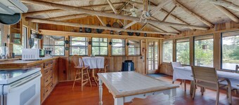 Spacious Buena Vista Cabin w/ Lake Views & Deck