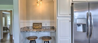 Idyllic Getaway w/ Deck ~ 4 Mi to Dtwn Athens