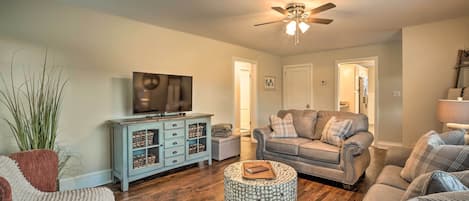 House (2 Bedrooms) | Front of property