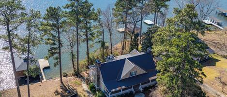 House (6 Bedrooms) | Front of property