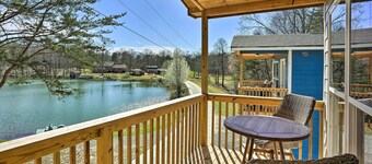 10 Mi to Drive-in: Lakefront Trenton Cabin!