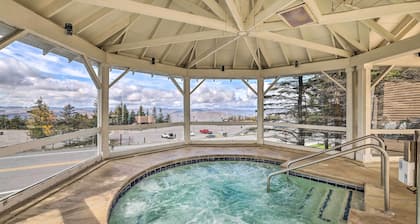 Ski-in/out Condo in Snowshoe Mountain Resort!