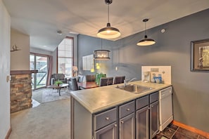 Apartment (1 Bedroom) | Interior - Ski-in/out Condo in Snowshoe Mountain Resort! (Snowshoe)