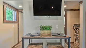 House (2 Bedrooms) | Bahagian dalam