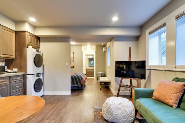 Apartment (0 Bedroom) | Interior - Walkable Portland Studio < 1 Mi to Dtwn! (Portland)