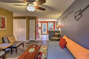 Interior - Lively East Nashville Pad: Walk to Bars & Eateries (Nashville)