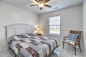House (3 Bedrooms) | Interior - Home ~ 7 Miles to Savannah Historic District! (Savannah)