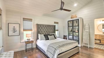 Cottage (2 Bedrooms) | Interior