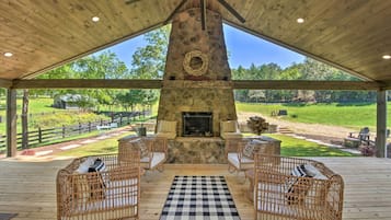 Cottage (2 Bedrooms) | Interior