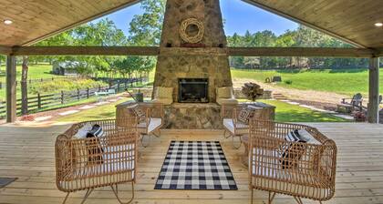 Blue Ridge Cottage: Modern Solace in the Mountains