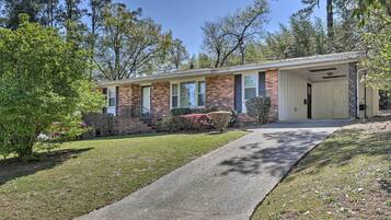 House (5 Bedrooms) | Front of property