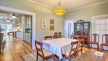 Cottage (3 Bedrooms) | Interior