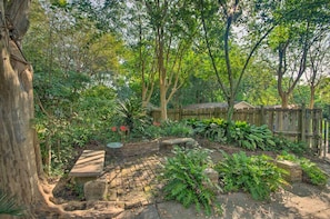 Cottage (3 Bedrooms) | Interior - Pet-friendly Natchez Home: Walk to Downtown! (Natchez)