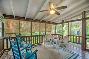 Cottage (3 Bedrooms) | Front of property - Pet-friendly Natchez Home: Walk to Downtown! (Natchez)