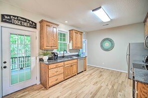 Interior - Rising Fawn Home ~ 1 Mi to Cloudland Canyon! (Rising Fawn)