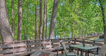 Quaint Tignall Cabin w/ Deck & Private Dock!