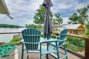 Interior - Luxe Lake Sinclair Living: Private Dock & Beach! (Eatonton)