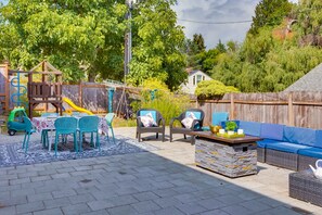 Terrace/patio - Well-equipped Seattle Apartment w/ Patio Access! (Seattle)