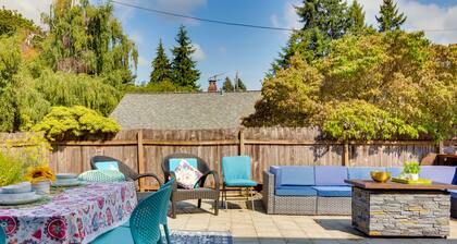 Well-equipped Seattle Apartment w/ Patio Access!
