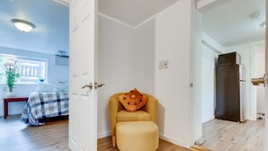 Unclassified image, 2 of 24, button - Well-equipped Seattle Apartment w/ Patio Access! (Seattle)