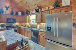 House (4 Bedrooms) | Interior