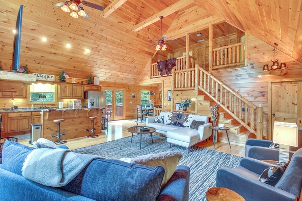 House (4 Bedrooms) | Interior