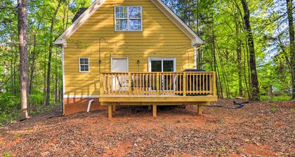 Chic Lake Sinclair Retreat With Dock & Hot Tub!