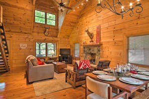 House (4 Bedrooms) | Interior