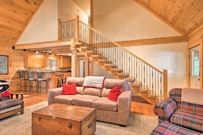 House (4 Bedrooms) | Interior