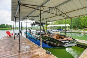 House (4 Bedrooms) | Interior - Hiawassee Getaway w/ Hot Tub, Deck & Lake Access! (Hiawassee)