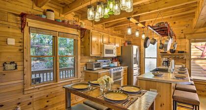 Lovely Log Cabin + Bunkhouse w/ Views & Yard!