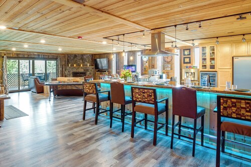 Game Room, Mtn Views! Unit 1 Mi to Heavenly Resort