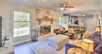 Mod 'stable House' on 10 Acres, Walk to Lake!